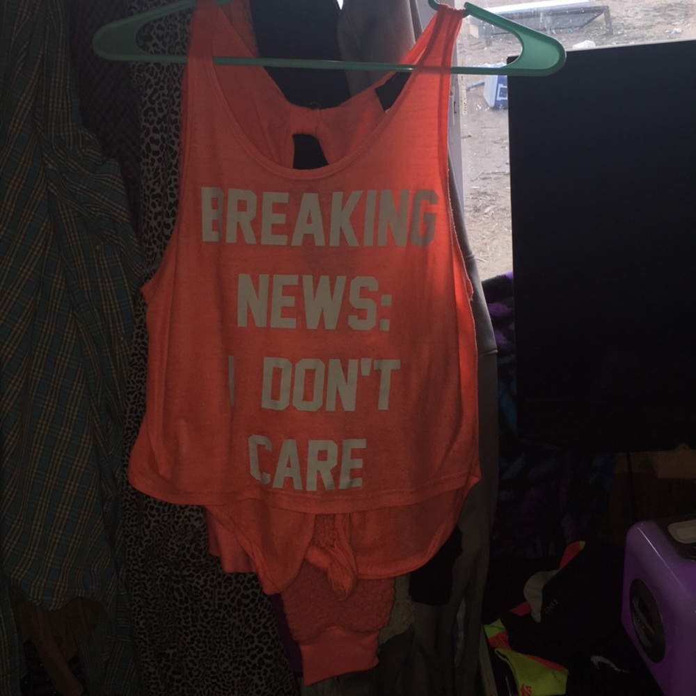 Rue 21 crop top